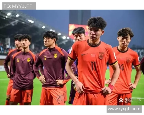 追风少年与飘逸长发那些令人难忘的足球白人球星风采