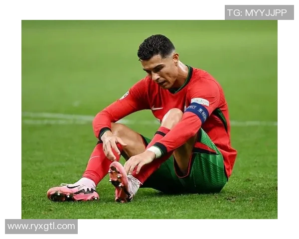 足球巨星深情致谢父亲陪伴支持点燃梦想舞台